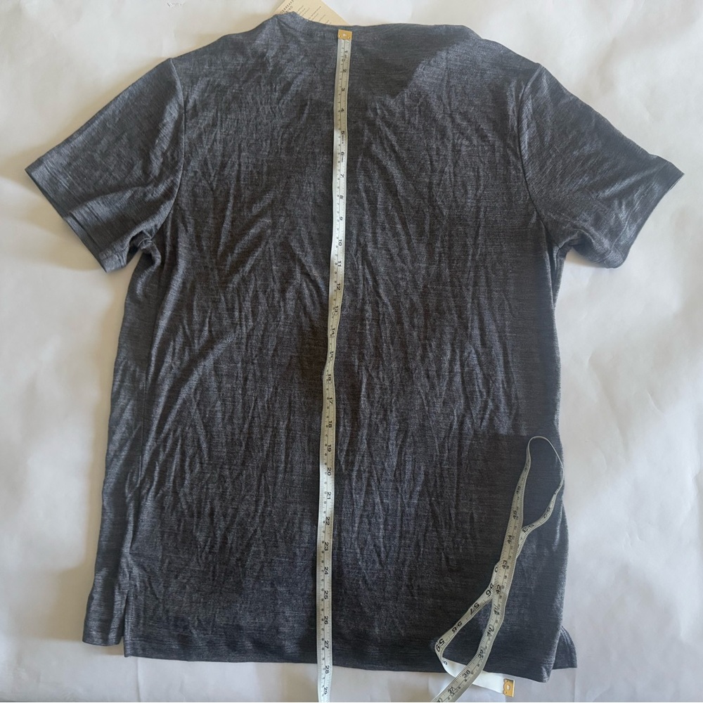 Icebreaker Classic Crew Neck Men's T‑Shirt in Heather Gray - Picture 6 of 9